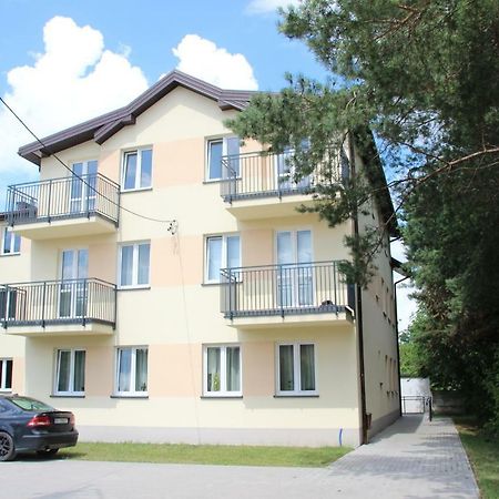 Noclegi Piastow Exterior photo